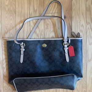 Like New Coach Brown and tan Shoulder Bag